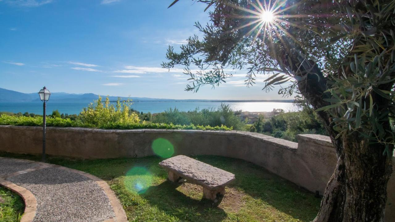 Castello Belvedere Apartments Десенцано дел Гарда Екстериор снимка