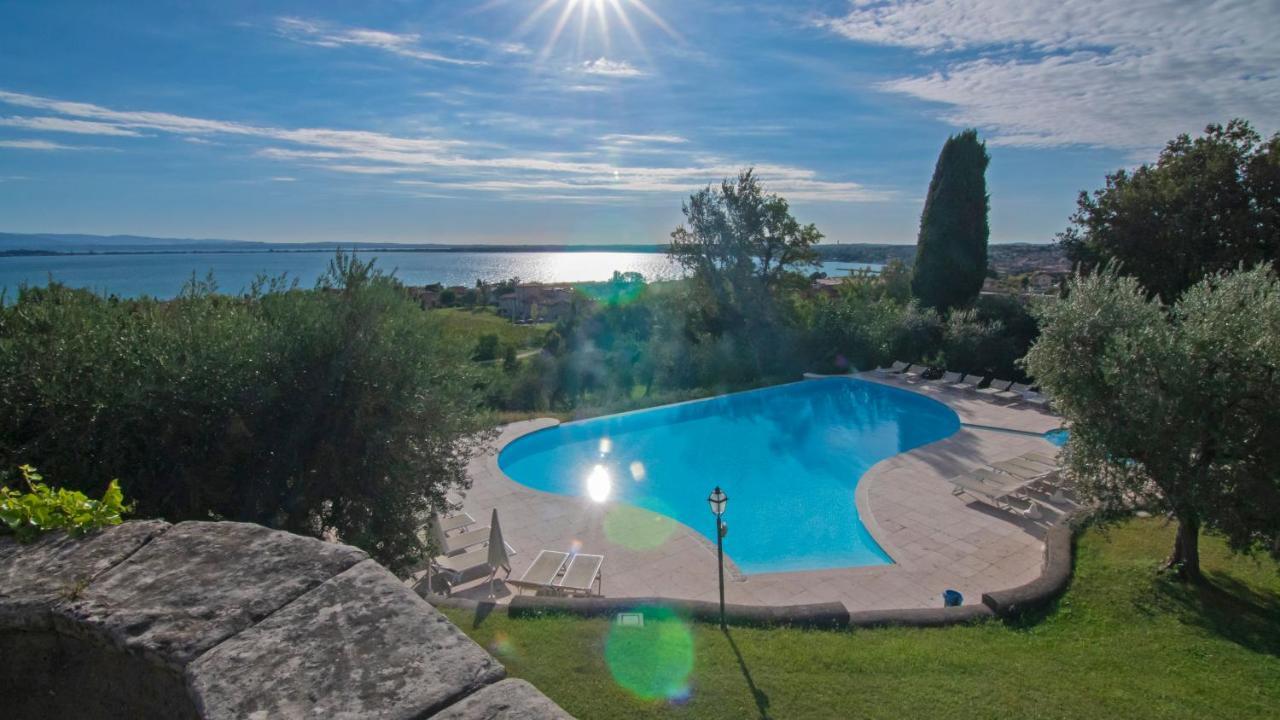 Castello Belvedere Apartments Десенцано дел Гарда Екстериор снимка