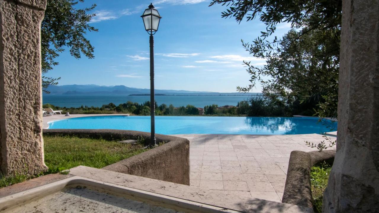 Castello Belvedere Apartments Десенцано дел Гарда Екстериор снимка