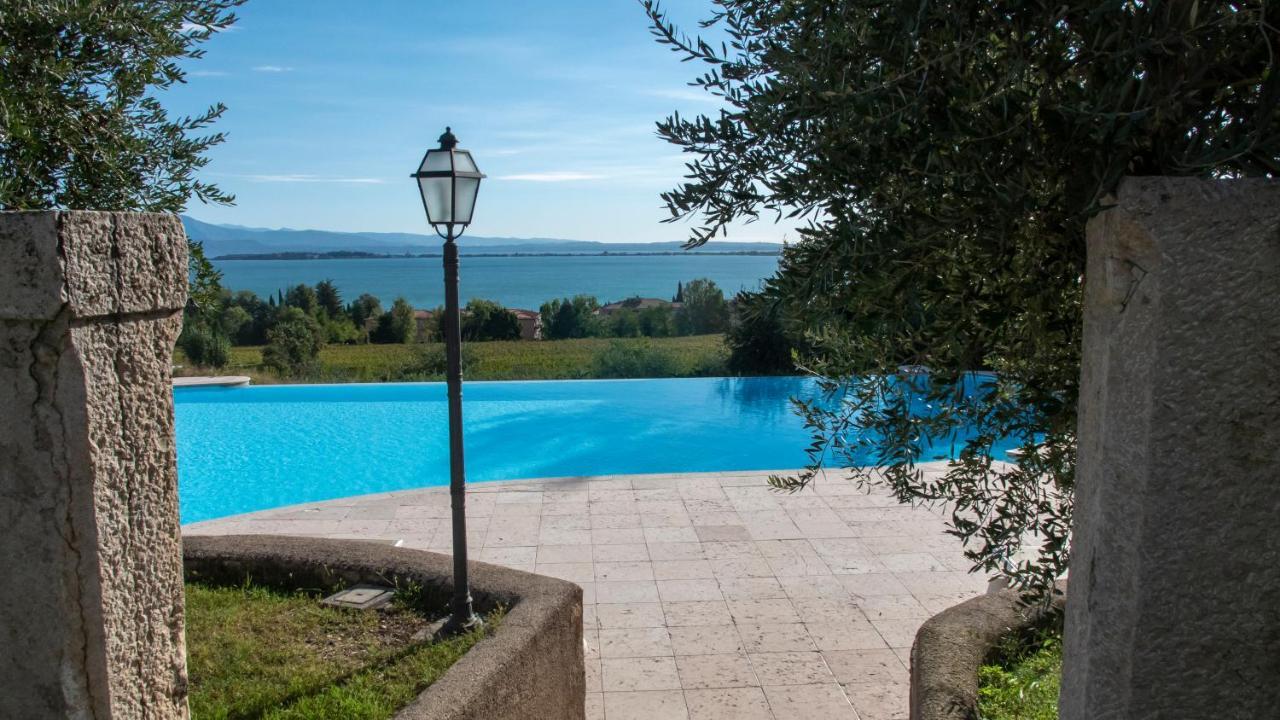 Castello Belvedere Apartments Десенцано дел Гарда Екстериор снимка