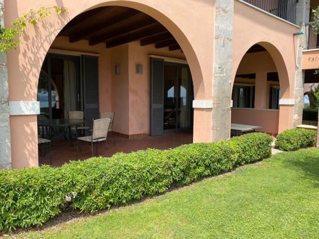 Castello Belvedere Apartments Десенцано дел Гарда Екстериор снимка