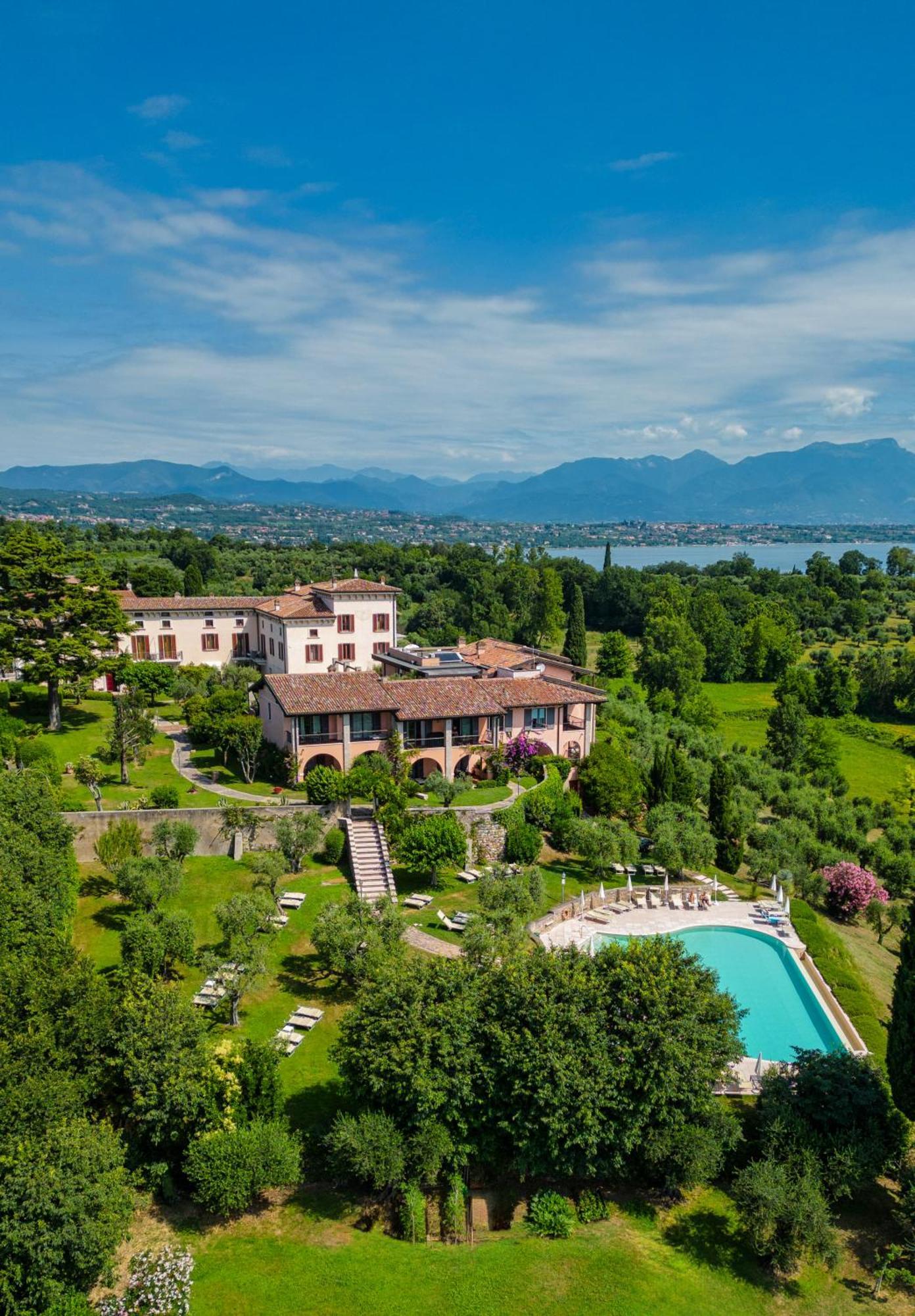 Castello Belvedere Apartments Десенцано дел Гарда Екстериор снимка